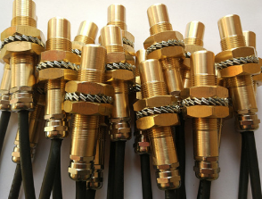 ZDI DC24V 200mA 磁性传感器 不锈钢外壳的高性能工业配套设备